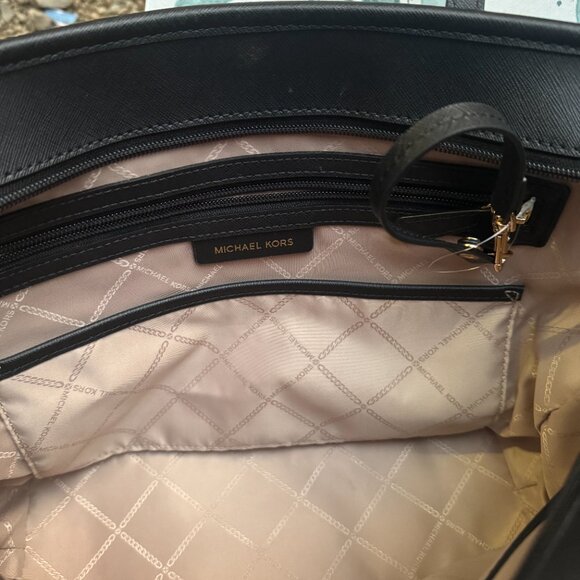 Michael Kors Eva Tote Nude and Black - Picture 5 of 8